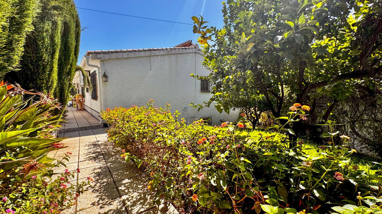 Villa zum verkauf in Capistrano (Nerja)