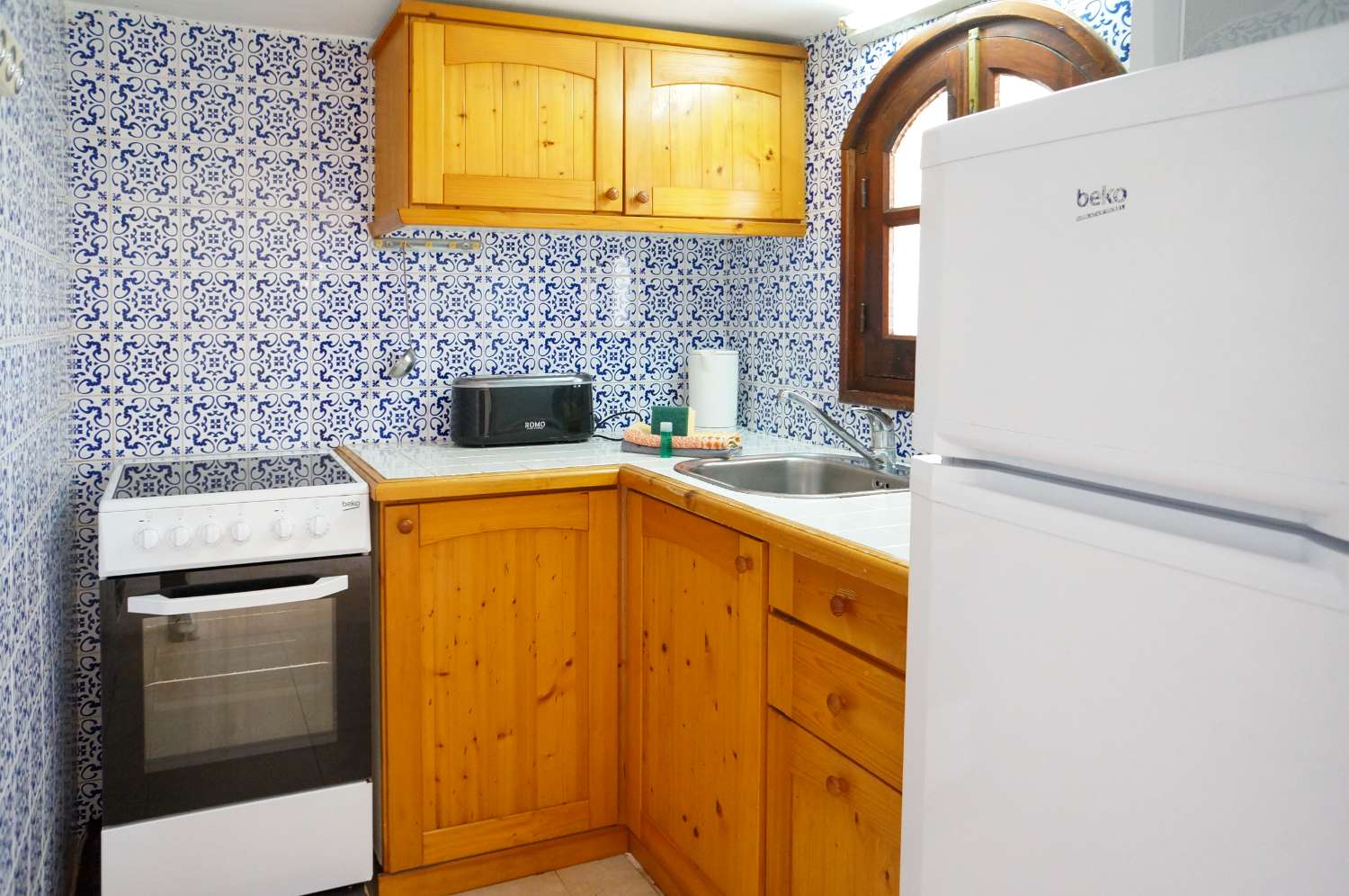 Spacious detached villa in the sought-after Capistrano Village, with the potential for two separate living spaces