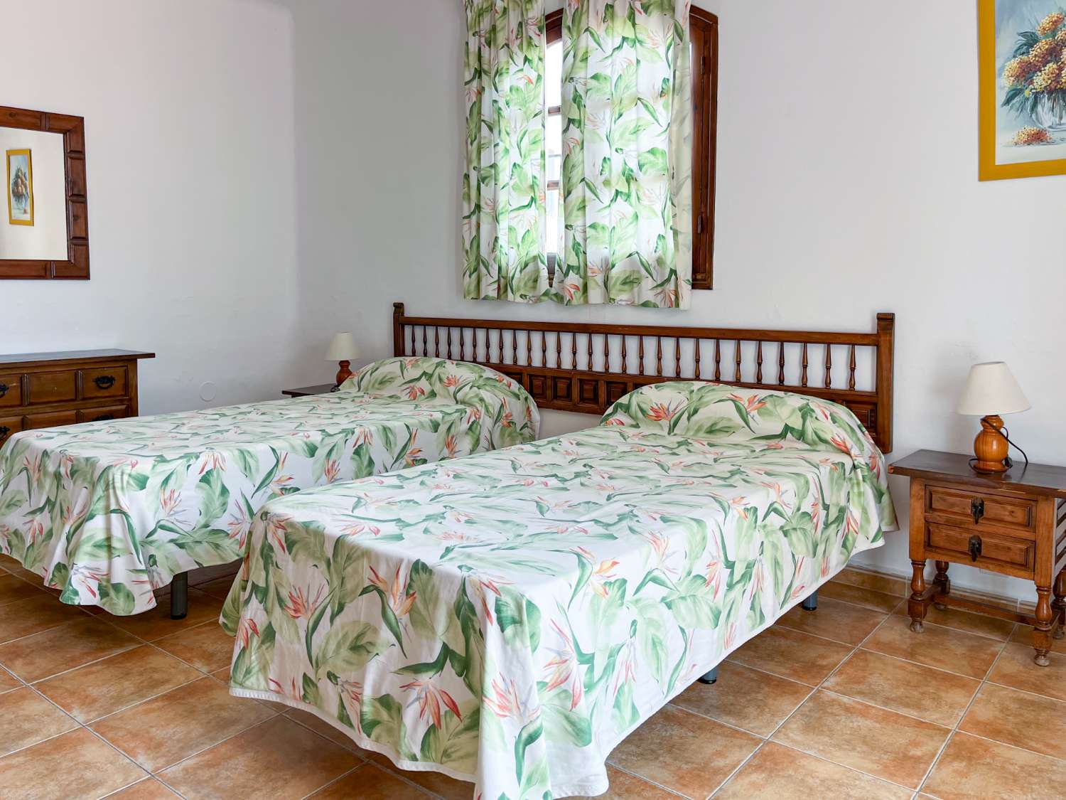 Spacious detached villa in the sought-after Capistrano Village, with the potential for two separate living spaces