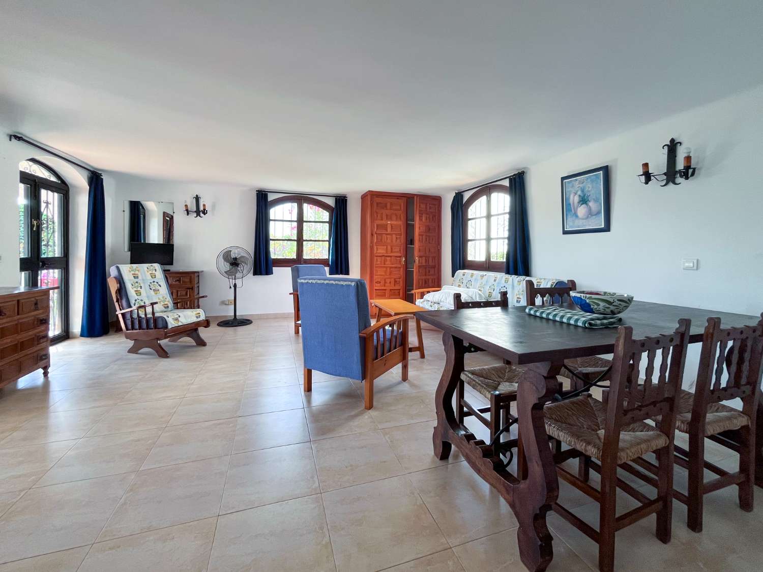 Spacious detached villa in the sought-after Capistrano Village, with the potential for two separate living spaces