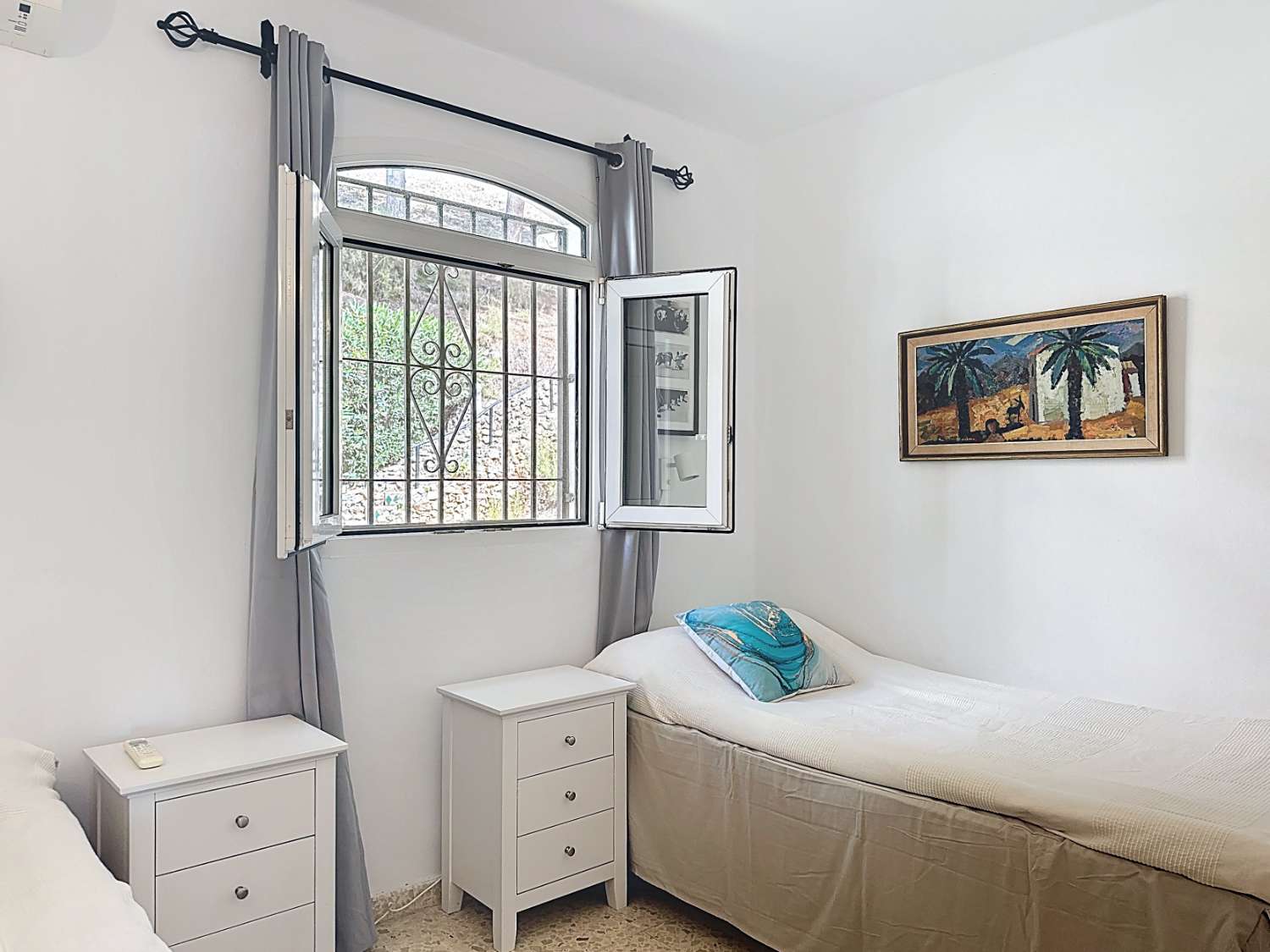 Beautiful Two-Bedroom Apartment with Sea Views in San Juan de Capistrano