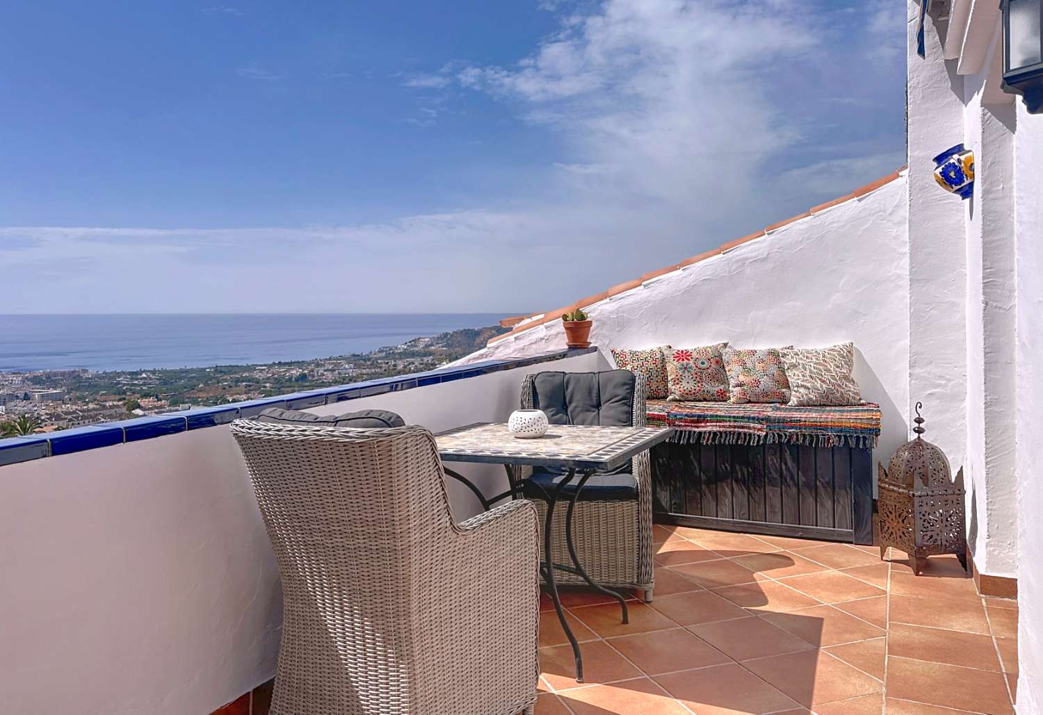 Beautiful Two-Bedroom Apartment with Sea Views in San Juan de Capistrano