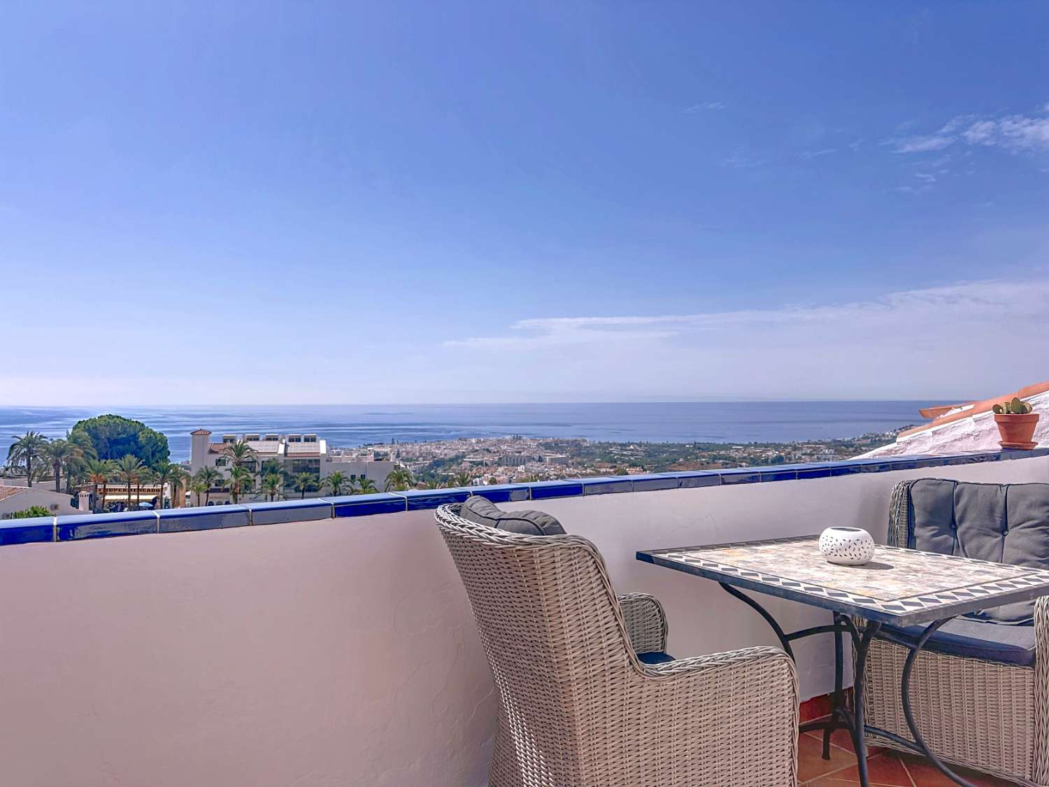 Beautiful Two-Bedroom Apartment with Sea Views in San Juan de Capistrano