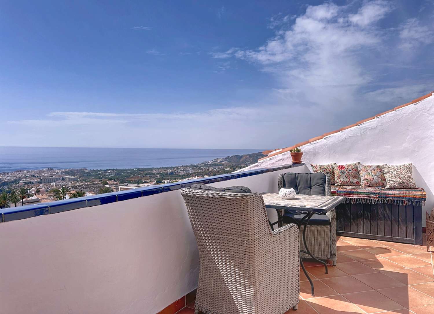 Beautiful Two-Bedroom Apartment with Sea Views in San Juan de Capistrano