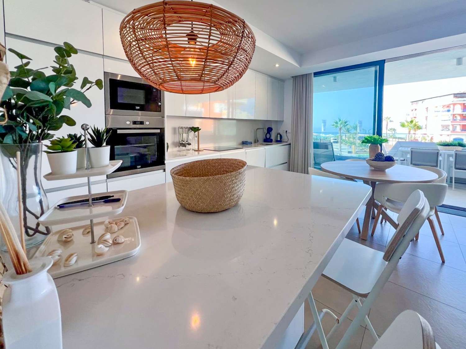 Bright, Modern Apartment with Fantastic Mediterranean Views and Terrace Living
