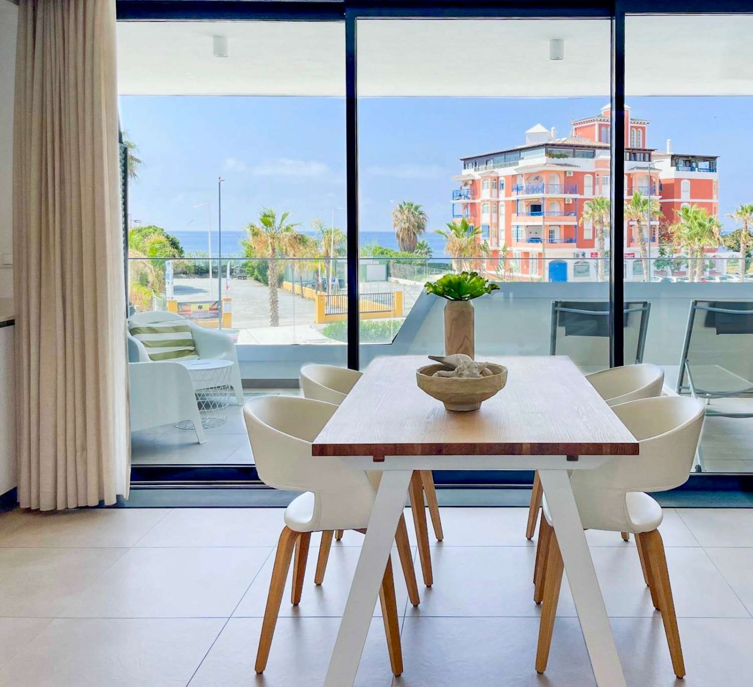 Bright, Modern Apartment with Fantastic Mediterranean Views and Terrace Living