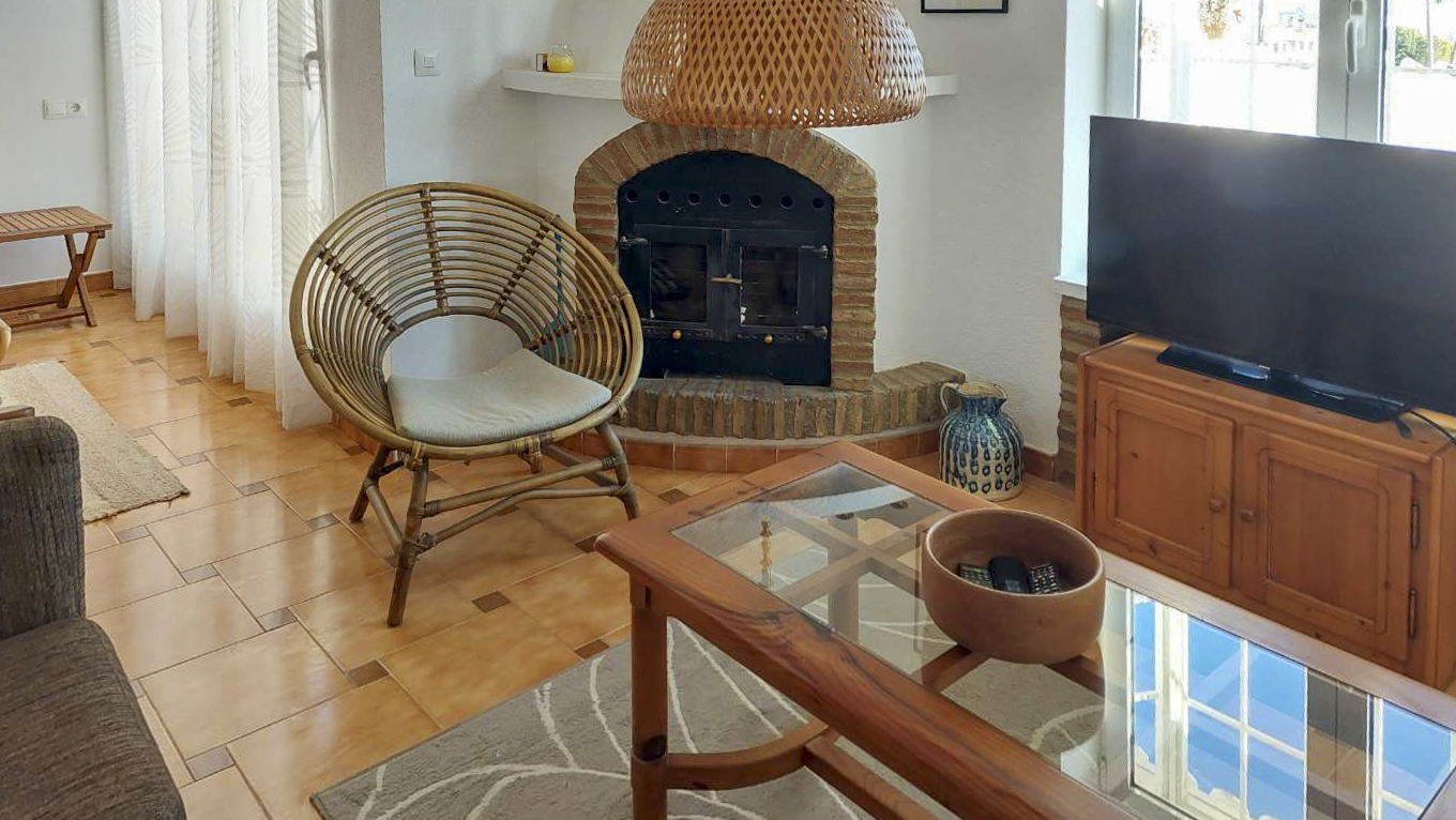 Bright & Spacious South-Facing Townhouse with Sea Views in Almijara III