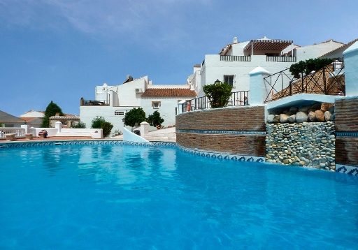Bright & Spacious South-Facing Townhouse with Sea Views in Almijara III