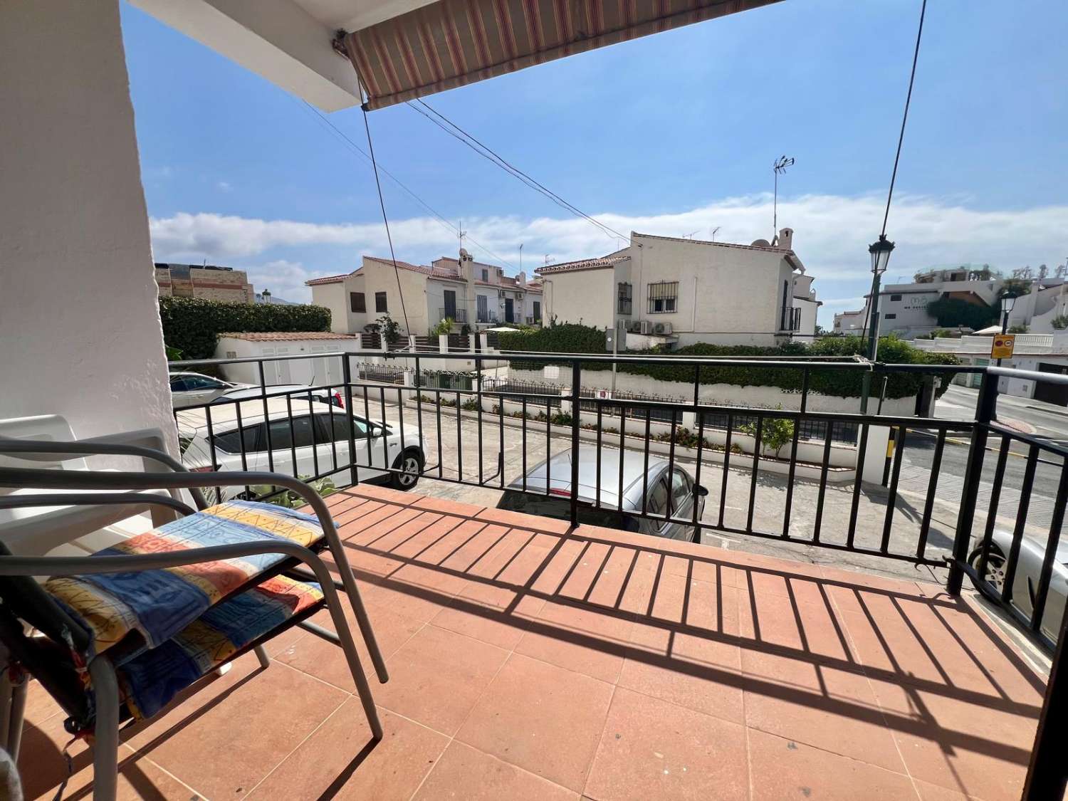 Charming 2-Bedroom Apartment in Edificio Miami, Nerja – Steps from Burriana Beach
