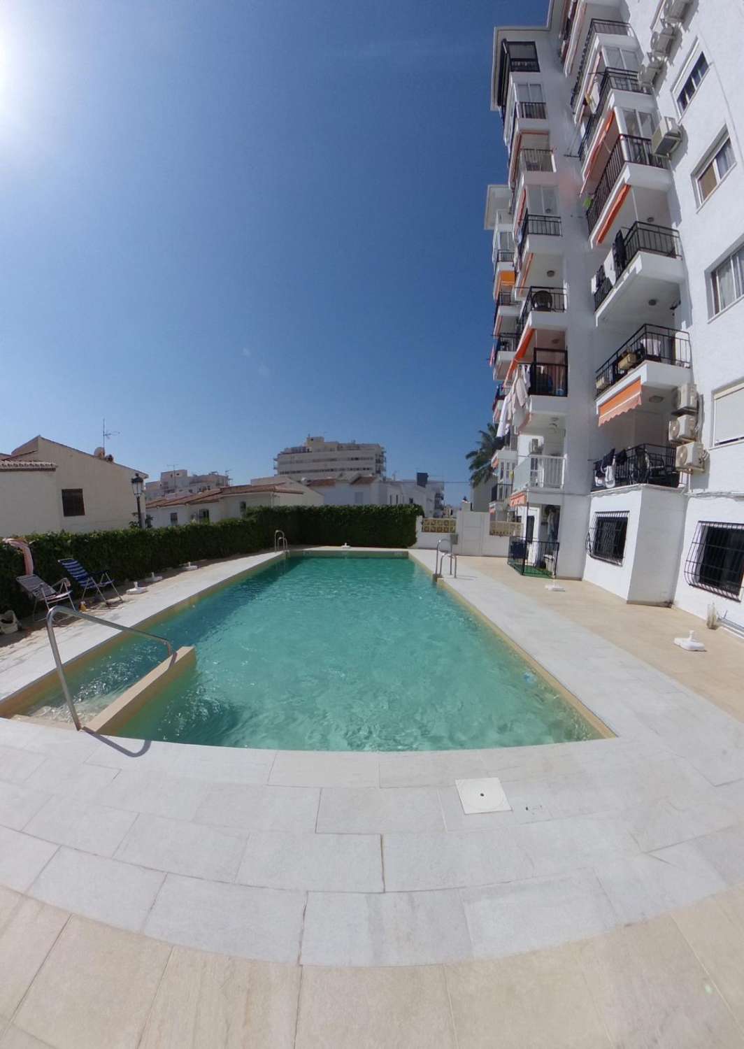 Charming 2-Bedroom Apartment in Edificio Miami, Nerja – Steps from Burriana Beach