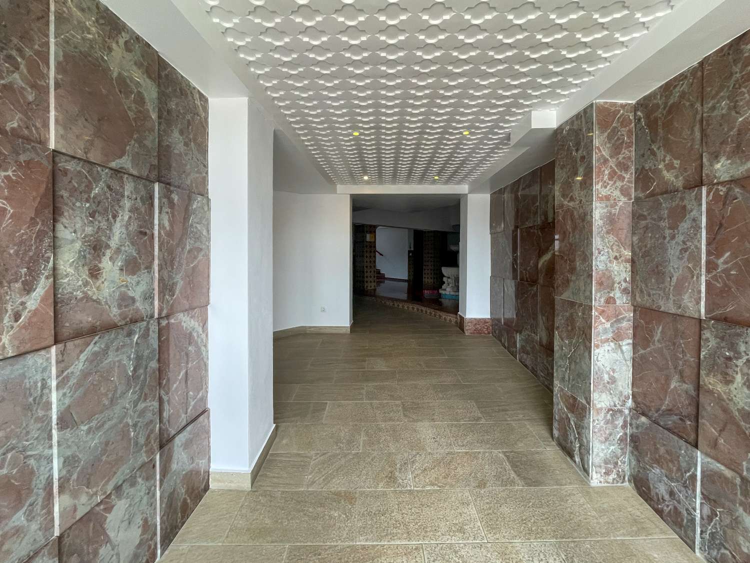 Piso en venta en Edificio Bahia, junto al Hotel Parador en Nerja