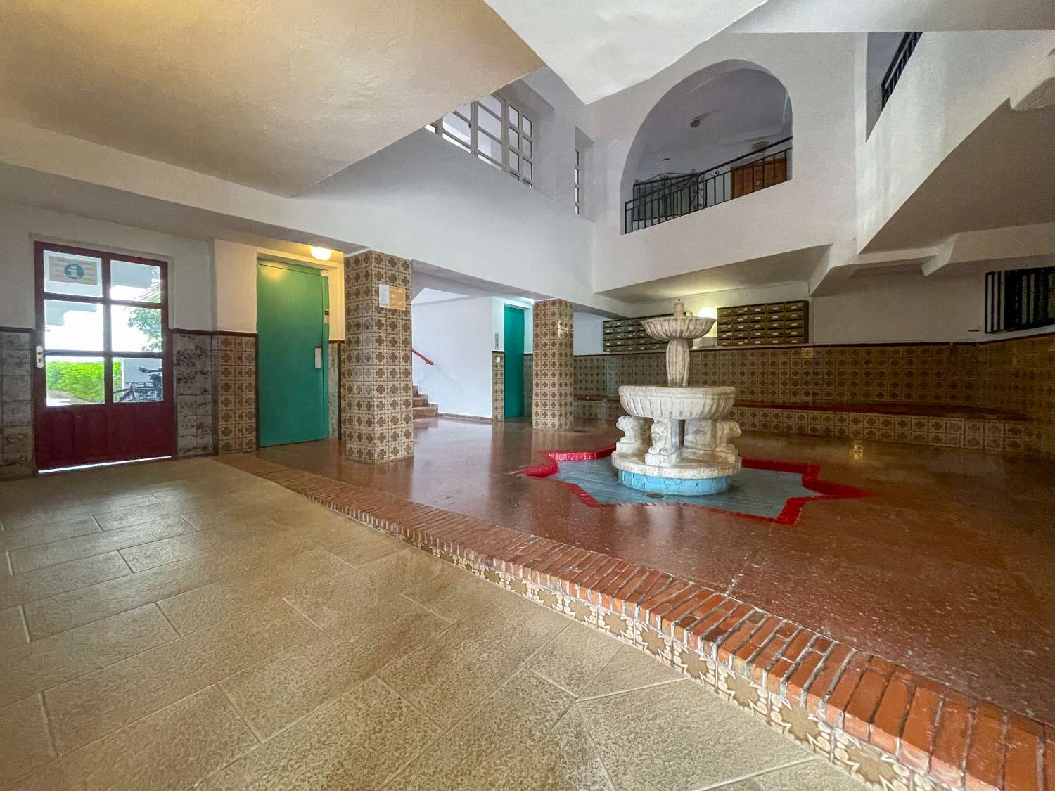 Piso en venta en Edificio Bahia, junto al Hotel Parador en Nerja