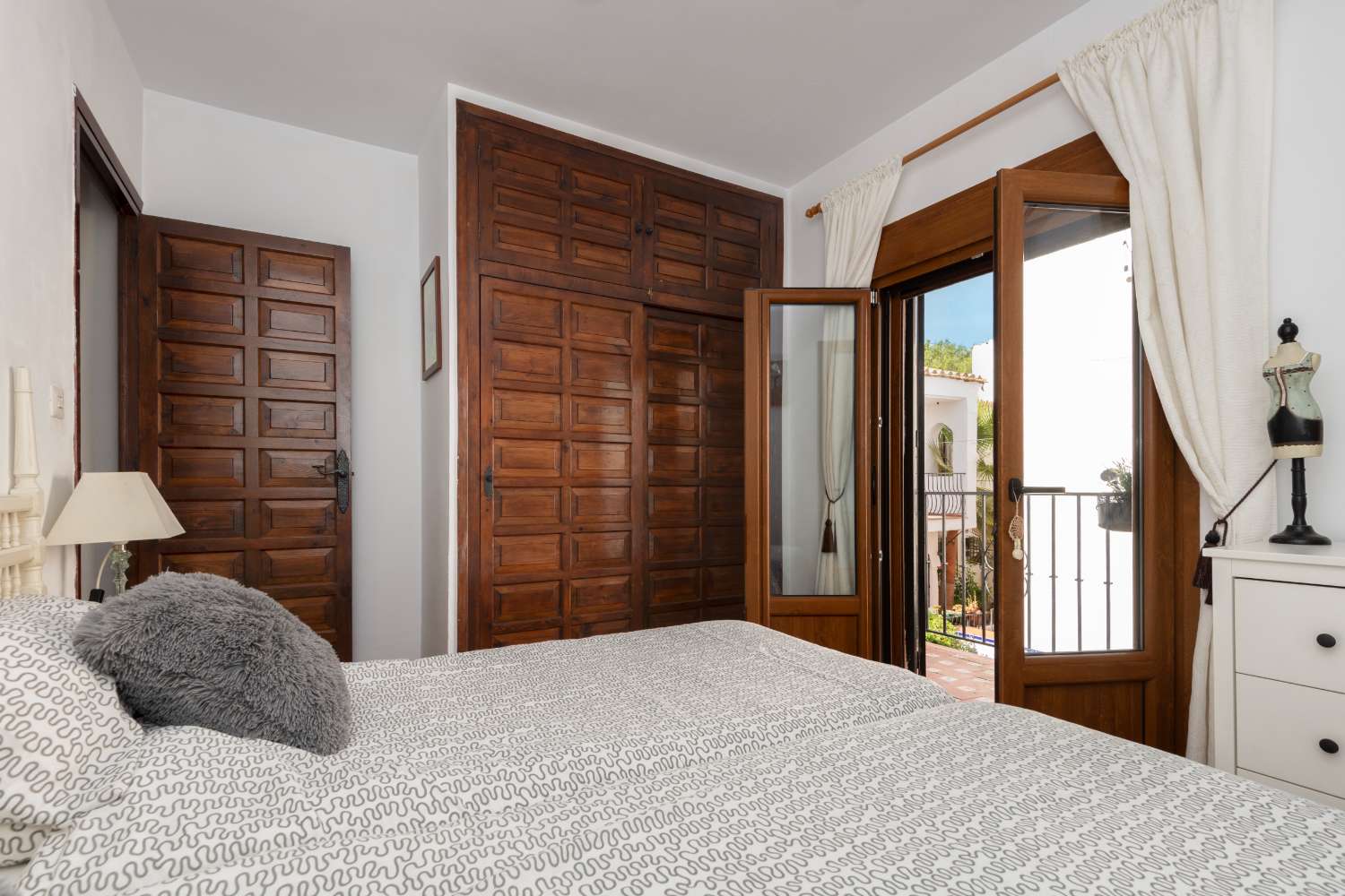 Beautiful Characterful Nueva Nerja Townhouse for Sale Near Burriana Beach