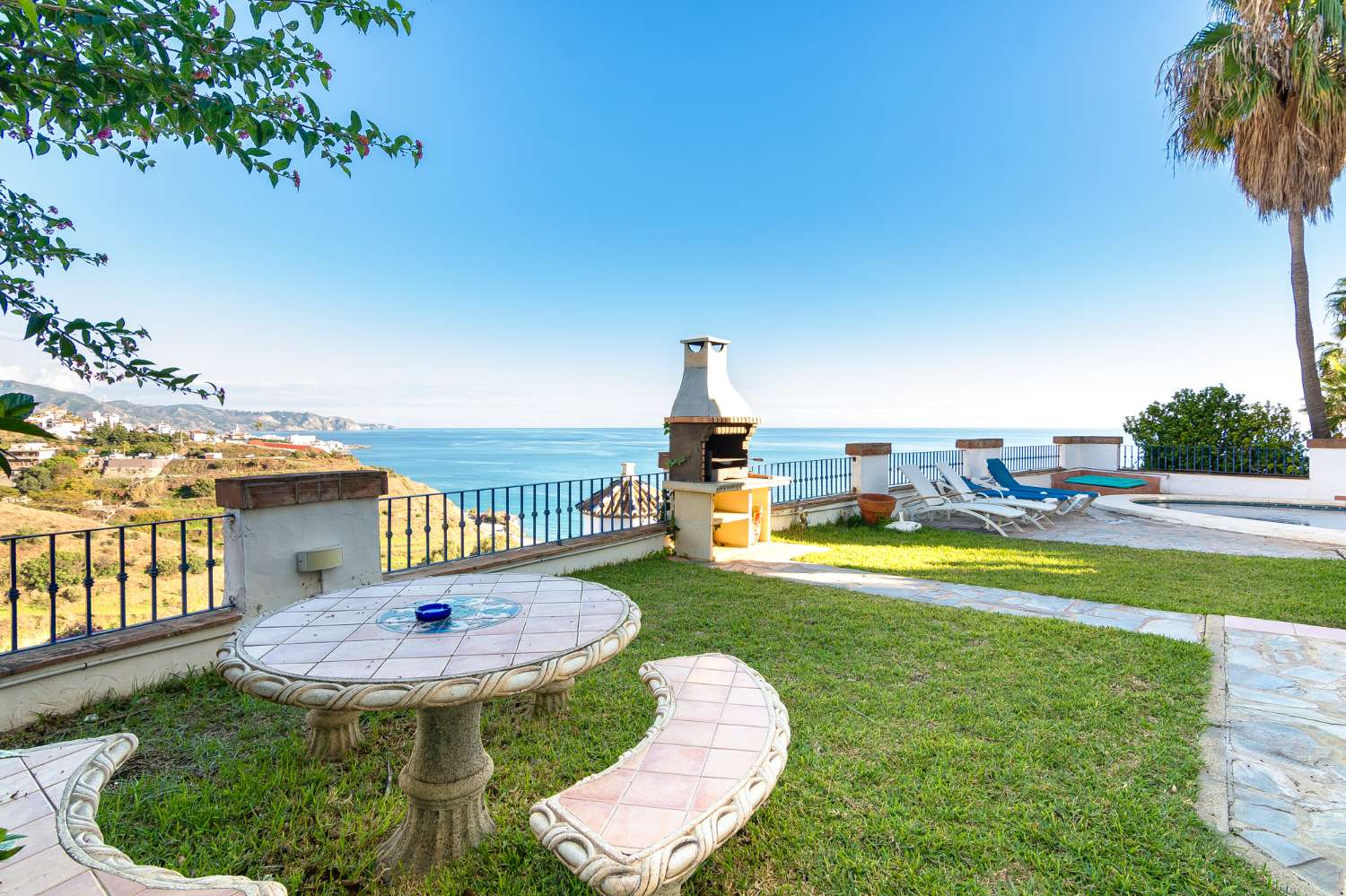 Villa te koop in El Peñoncillo (Torrox)