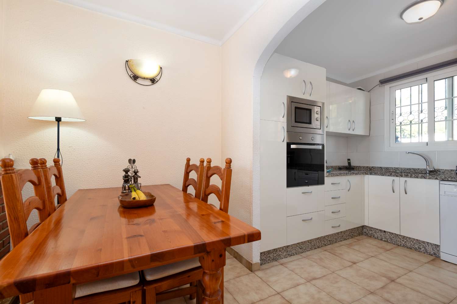 Hus till salu i Nerja, Urb. El Algarrobo