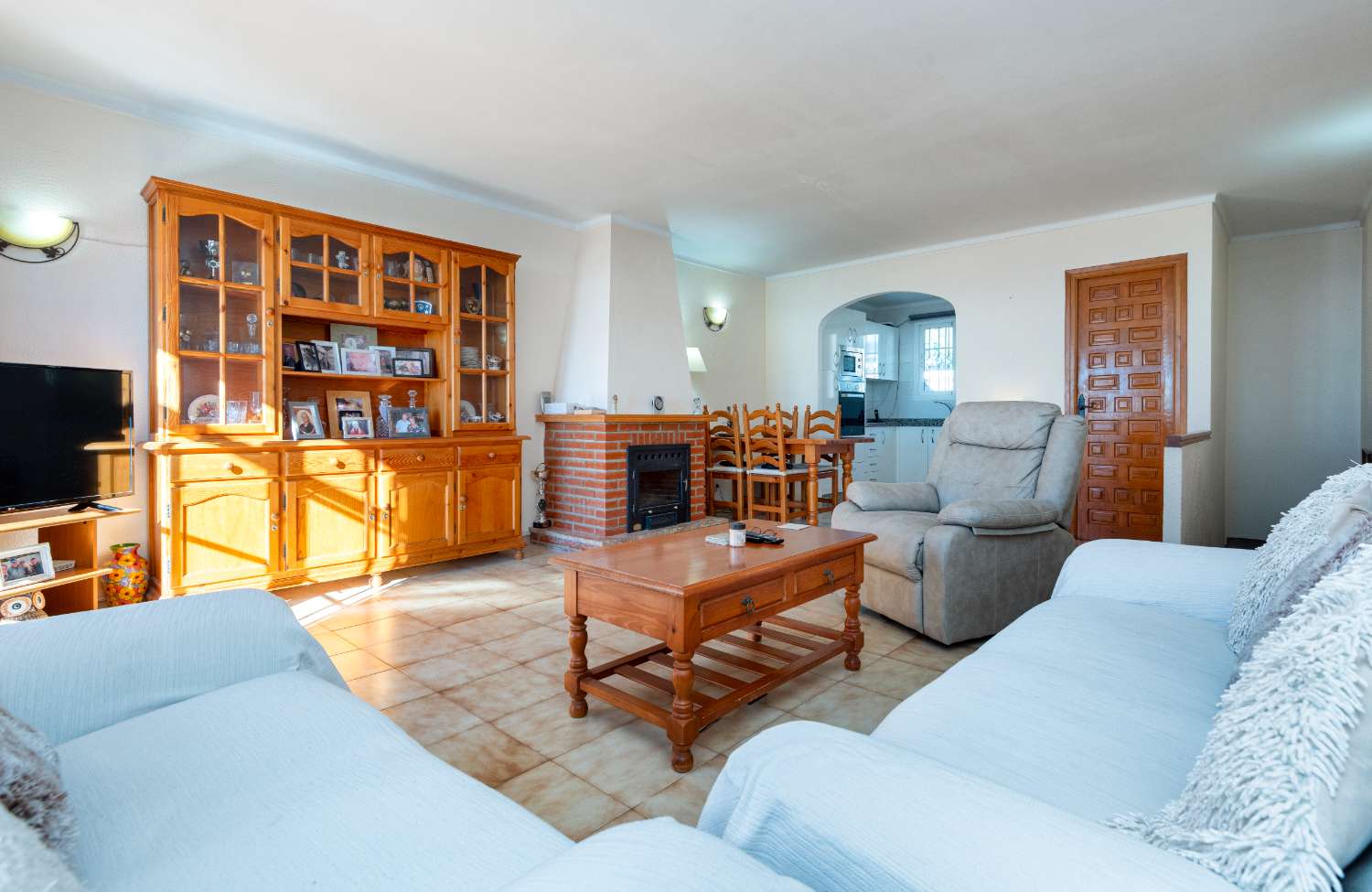 Hus till salu i Nerja, Urb. El Algarrobo