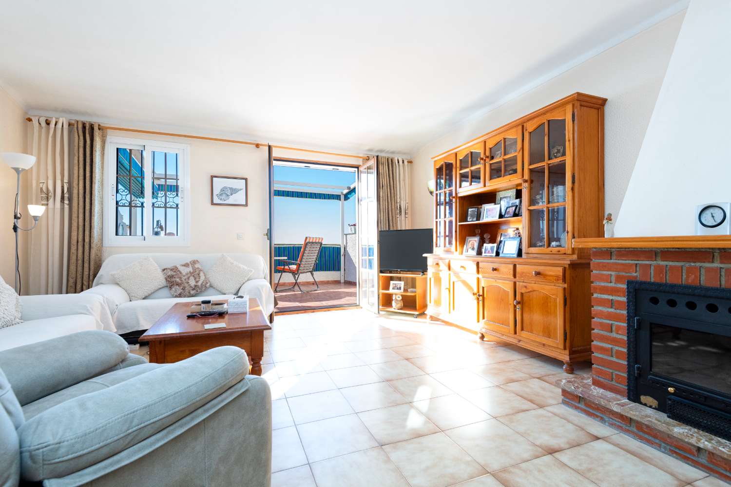 Hus till salu i Nerja, Urb. El Algarrobo