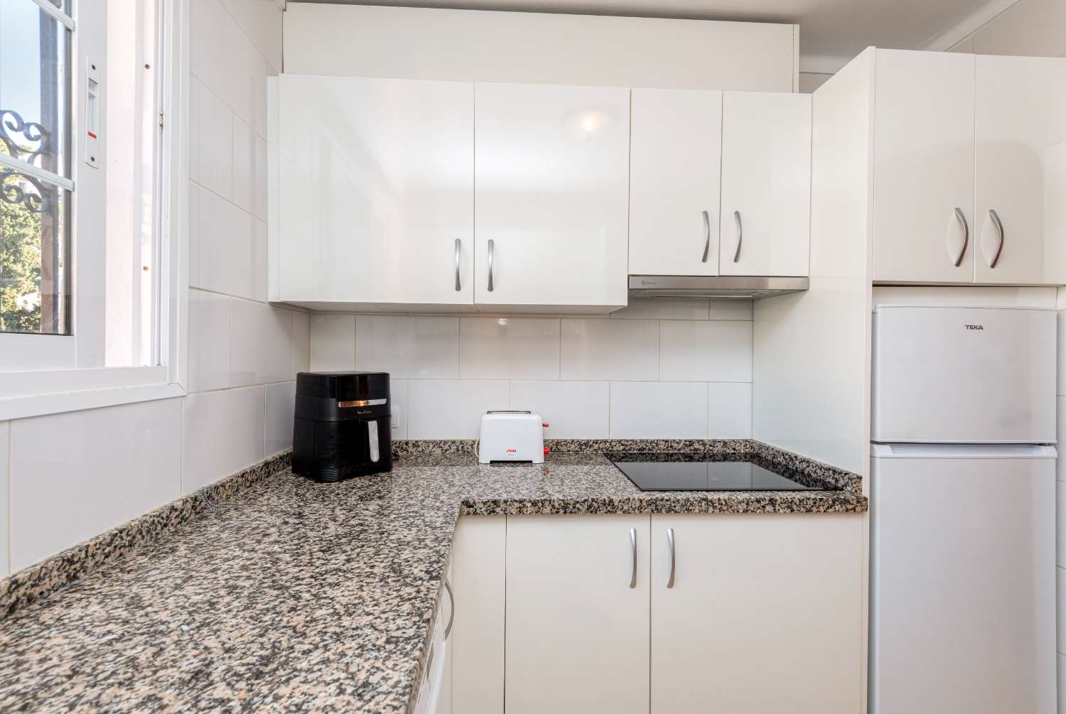 Hus till salu i Nerja, Urb. El Algarrobo