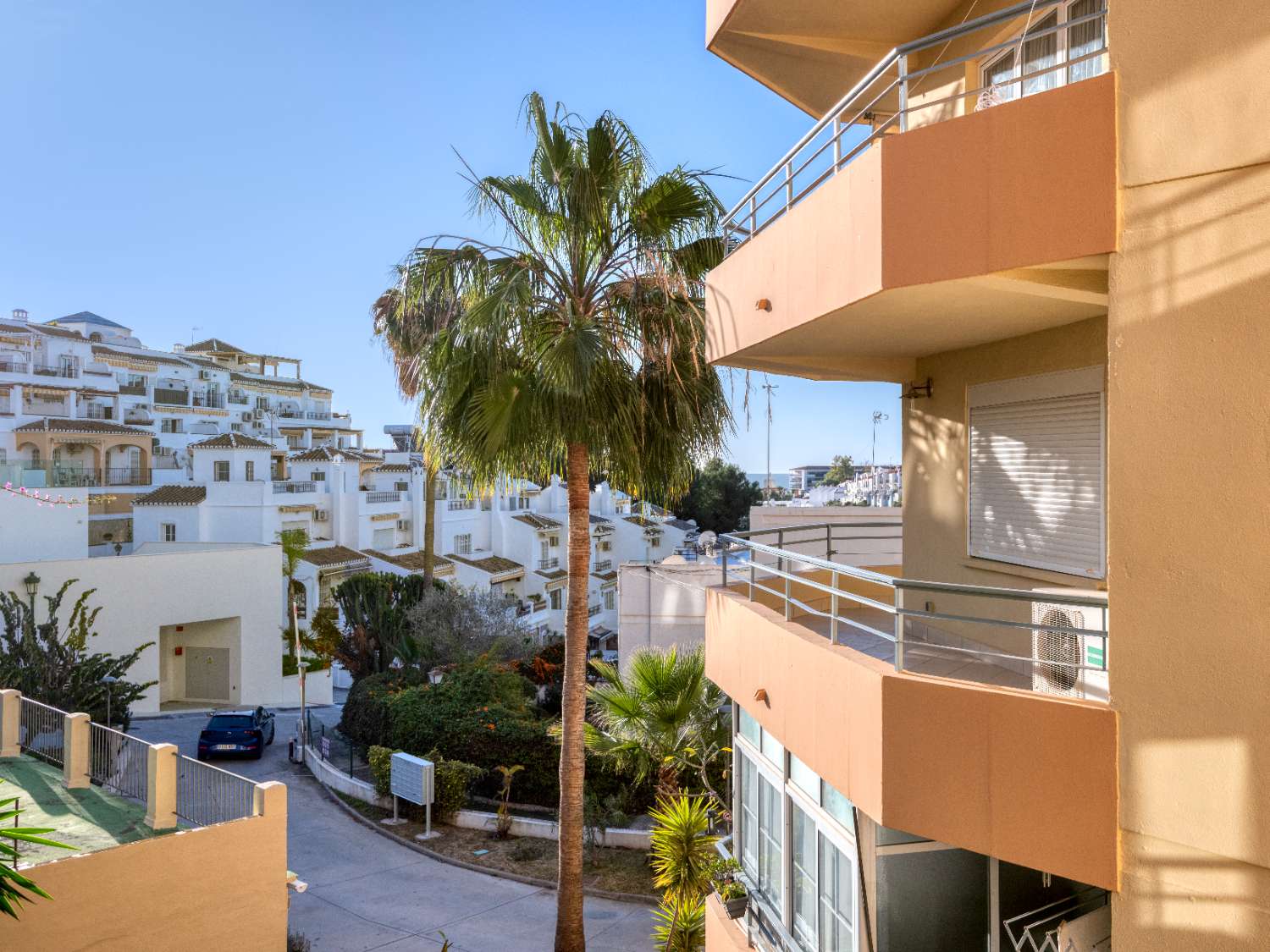 Apartamento en última planta en venta en Nerja, zona playa de Burriana