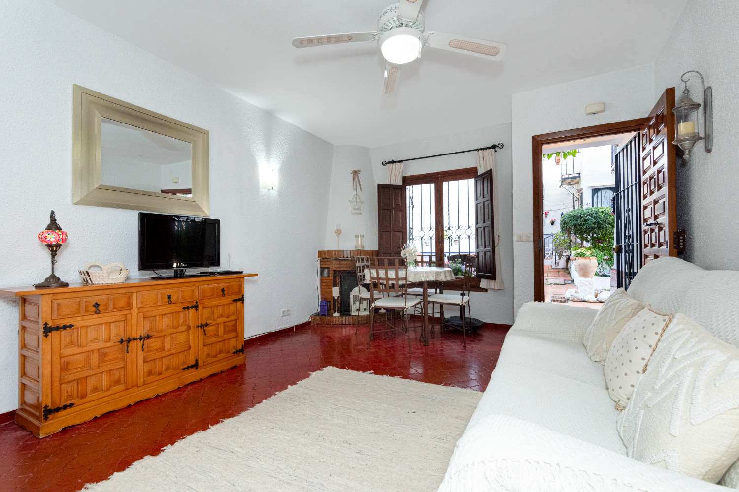 Charming Townhouse in Nueva Nerja, close to Burriana Beach and the town centre