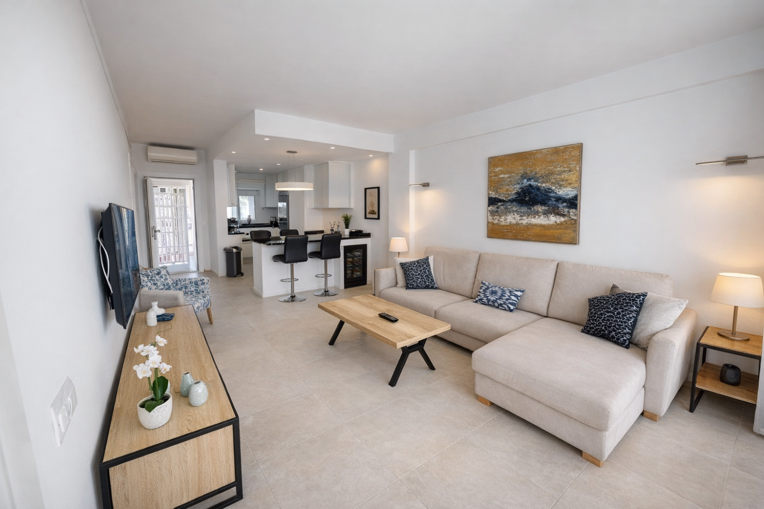 Immaculate, Recently Renovated Apartment in a Highly Sought-After Building