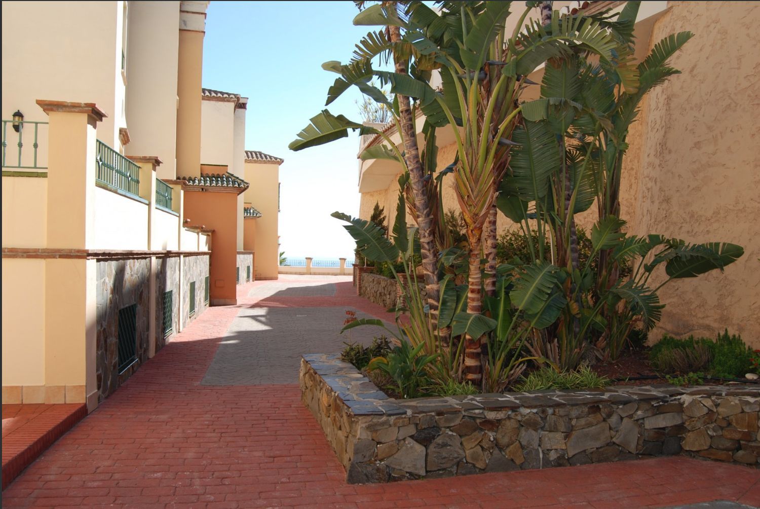 Stunning 2-Bedroom Apartment with Panoramic Sea Views in Tamango Hills