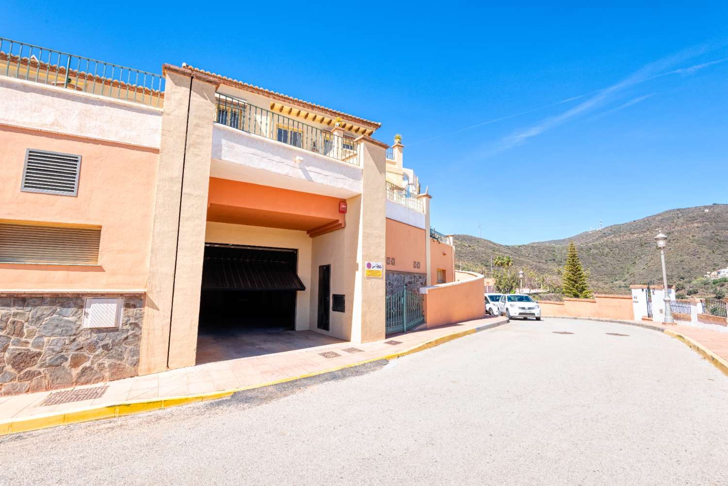 Stunning 2-Bedroom Apartment with Panoramic Sea Views in Tamango Hills