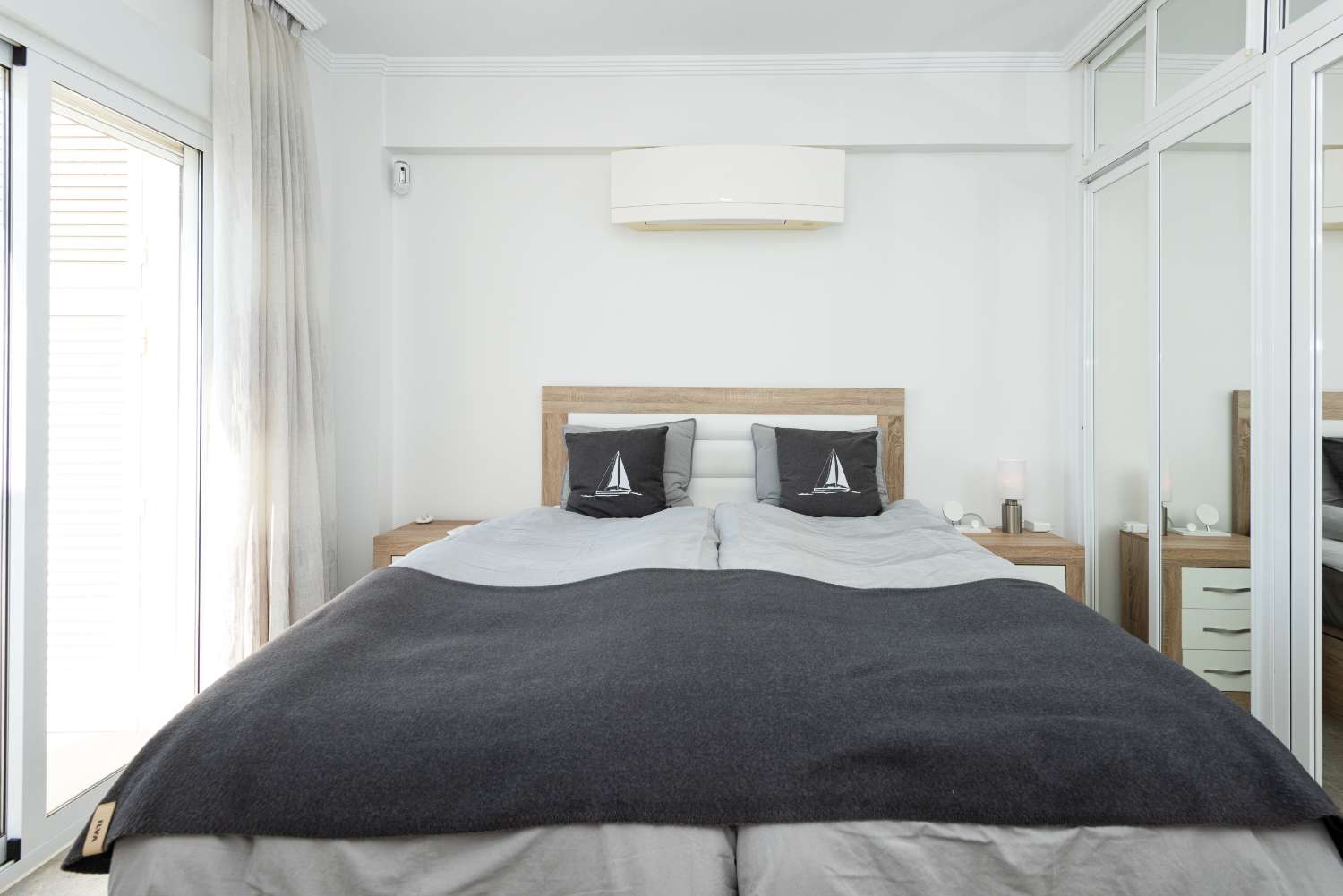 Makellose, kürzlich renovierte Wohnung in einem sehr begehrten Gebäude