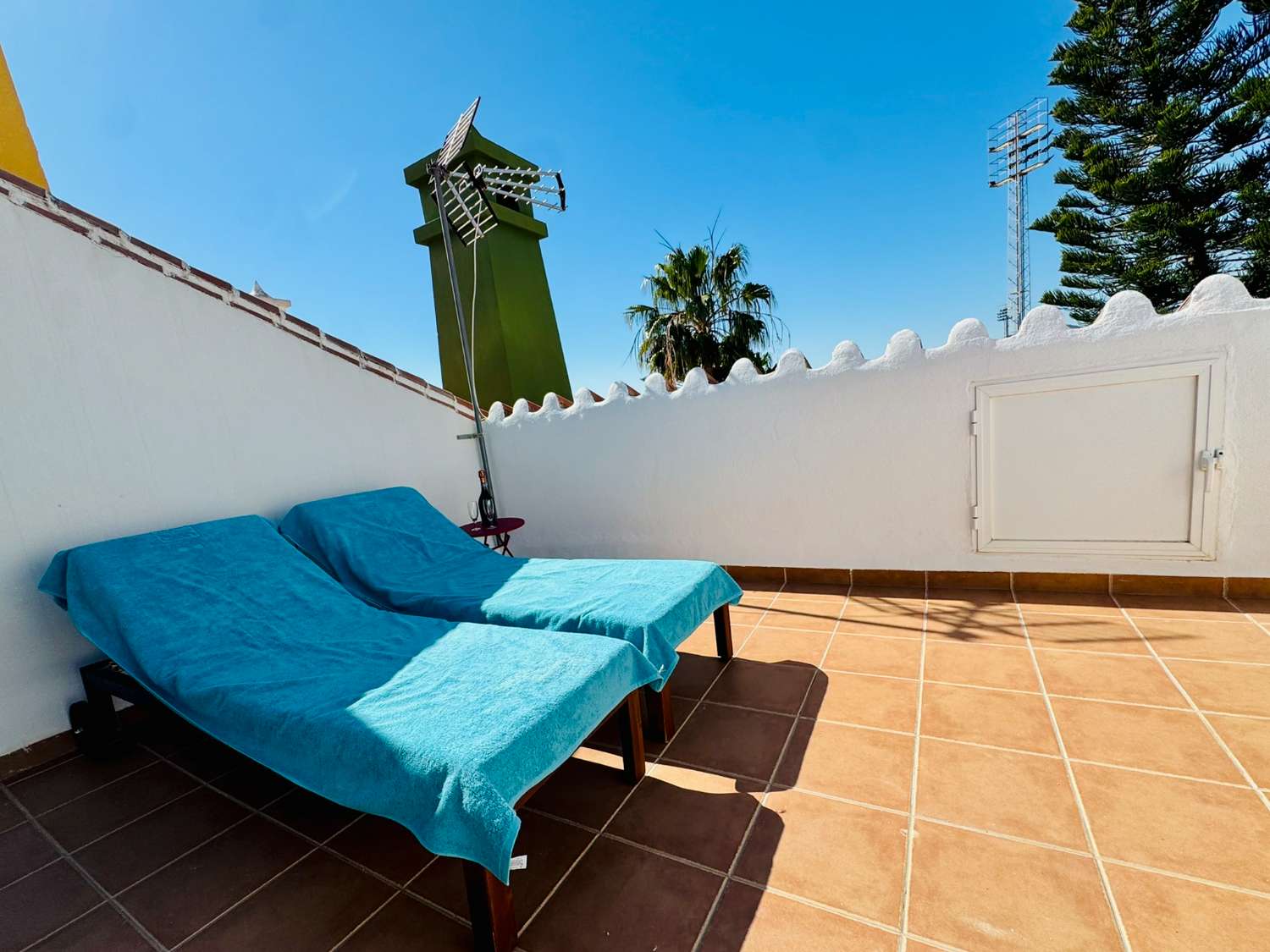 Apartamento dúplex en venta en La Rosas, Nerja