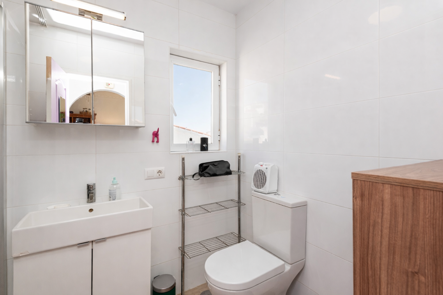 Leilighet til salgs med flott havutsikt beliggende i La Noria Nerja