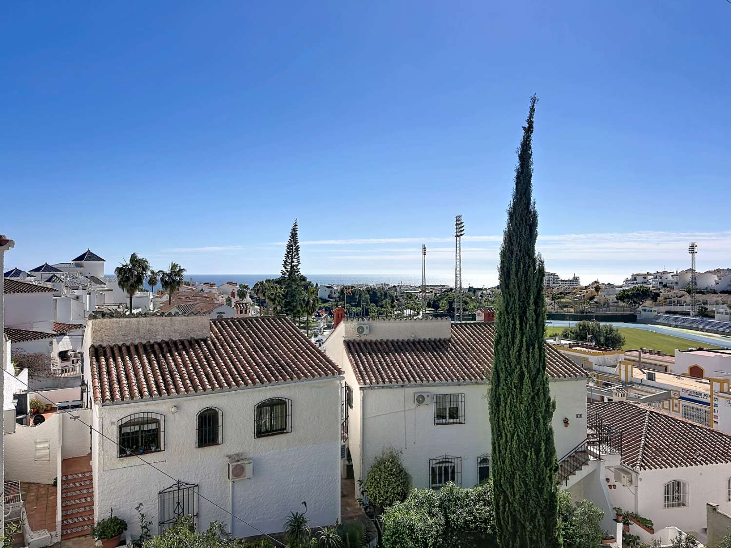 Beautifully renovated apartment, ideally located in one of Nerja’s most sought-after areas – Paco Romo, just next to the charming Capistrano Village