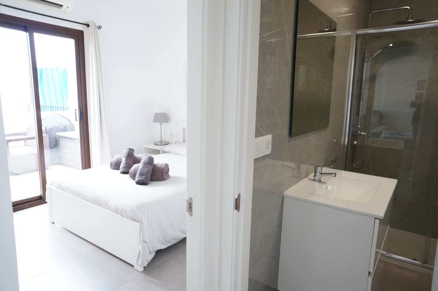 Apartamento reformado con impresionantes vistas al mar sobre la playa de Burriana.