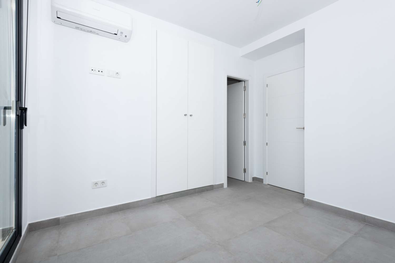 Newly built duplex apartment with great sea views