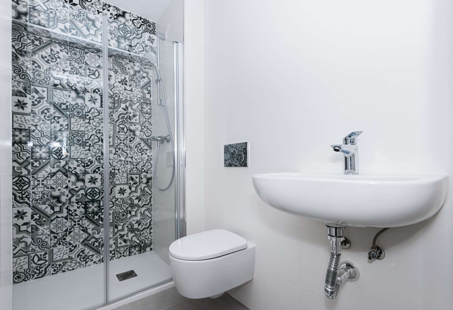 Newly built duplex apartment with great sea views