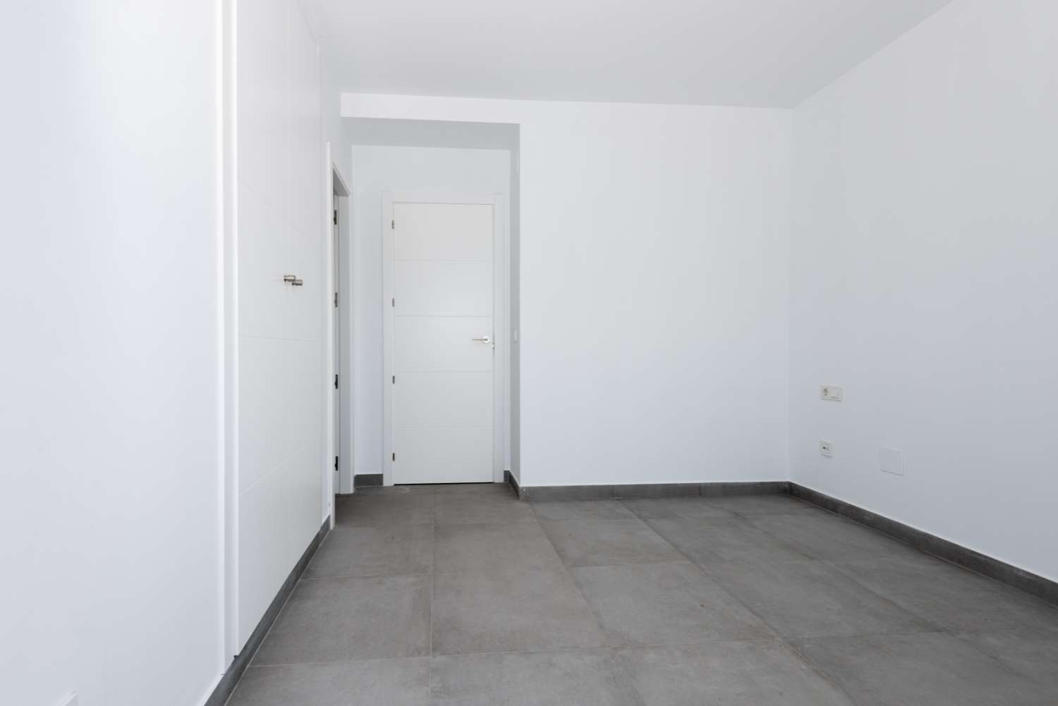 Newly built duplex apartment with great sea views