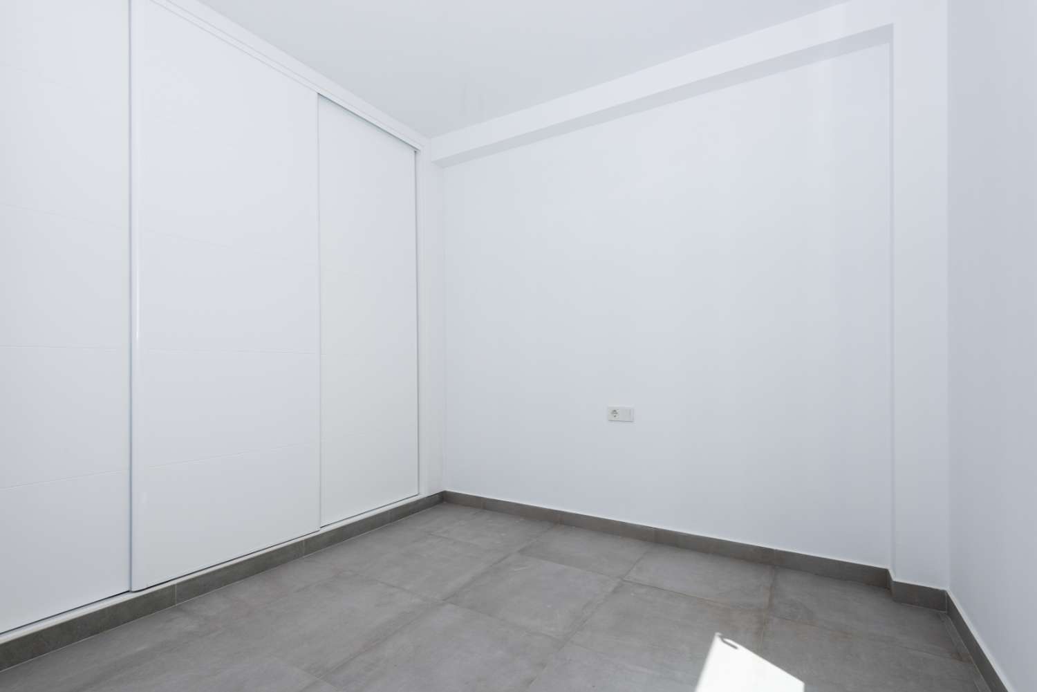 Newly built duplex apartment with great sea views