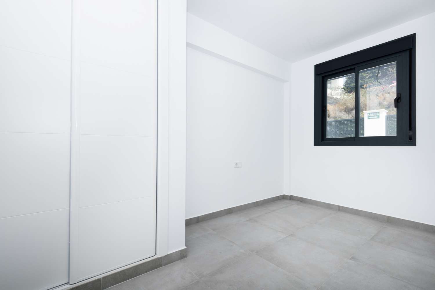 Newly built duplex apartment with great sea views