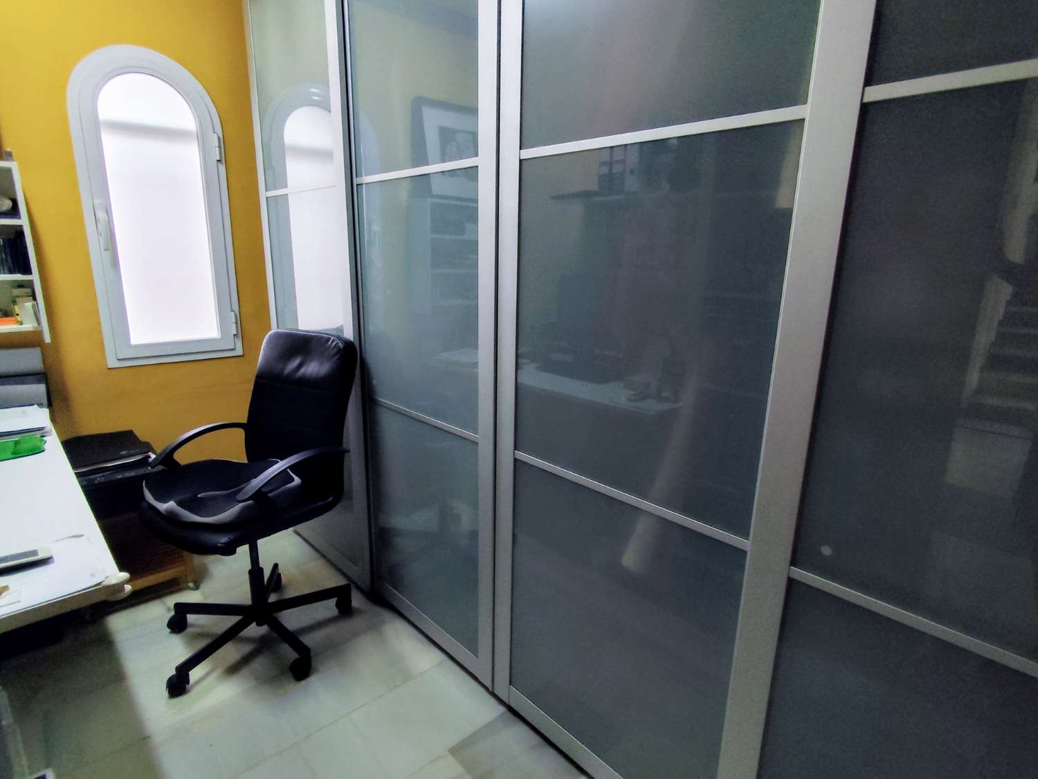 Elegante, freistehende Villa mit privatem Pool auf einem großzügigen Grundstück in der Nähe des Strandes von Burriana