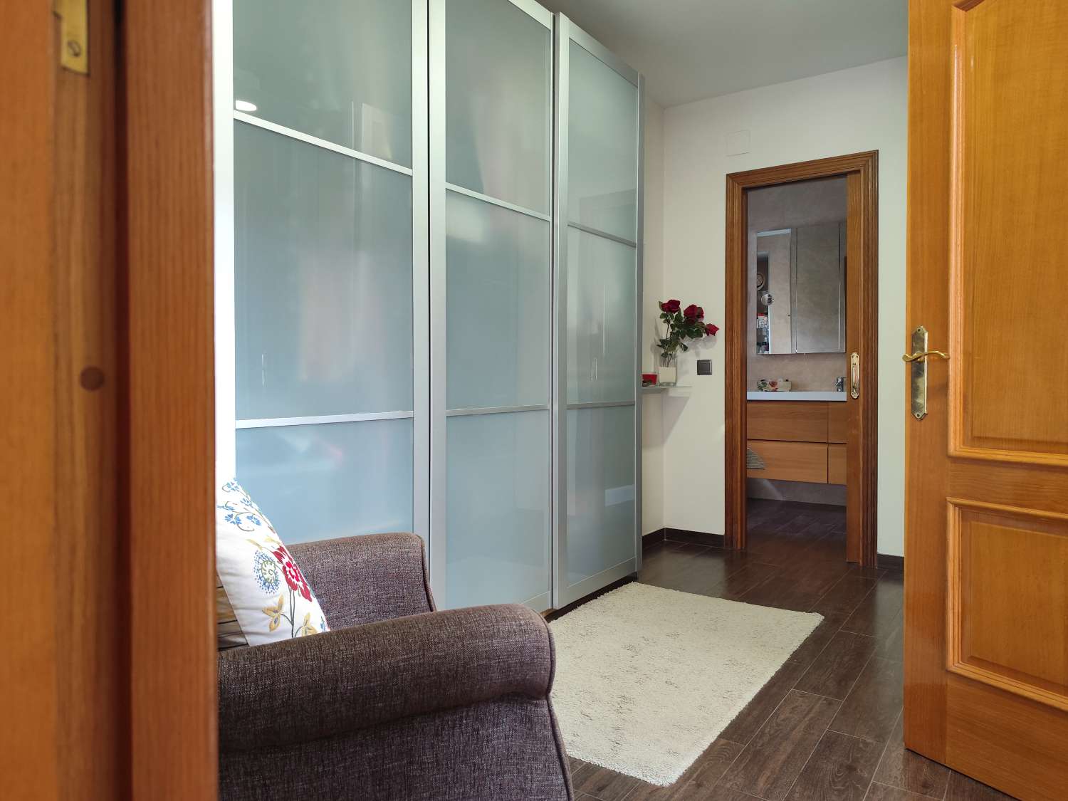 Elegante, freistehende Villa mit privatem Pool auf einem großzügigen Grundstück in der Nähe des Strandes von Burriana