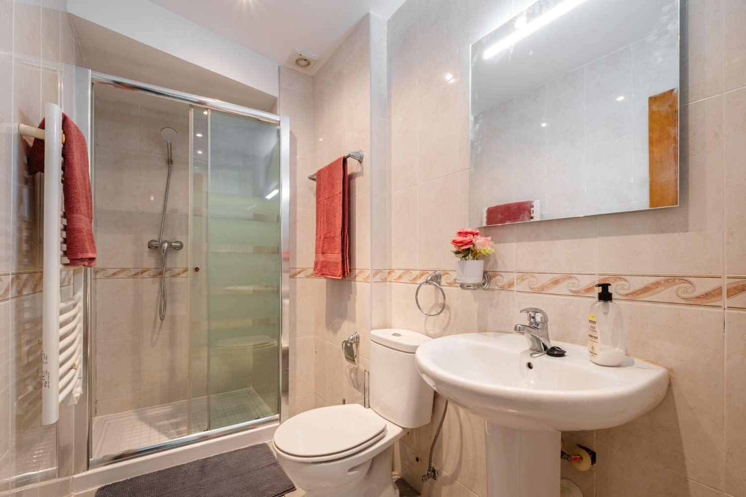 Appartement de plain-pied bien entretenu, à proximité de la plage de Burriana