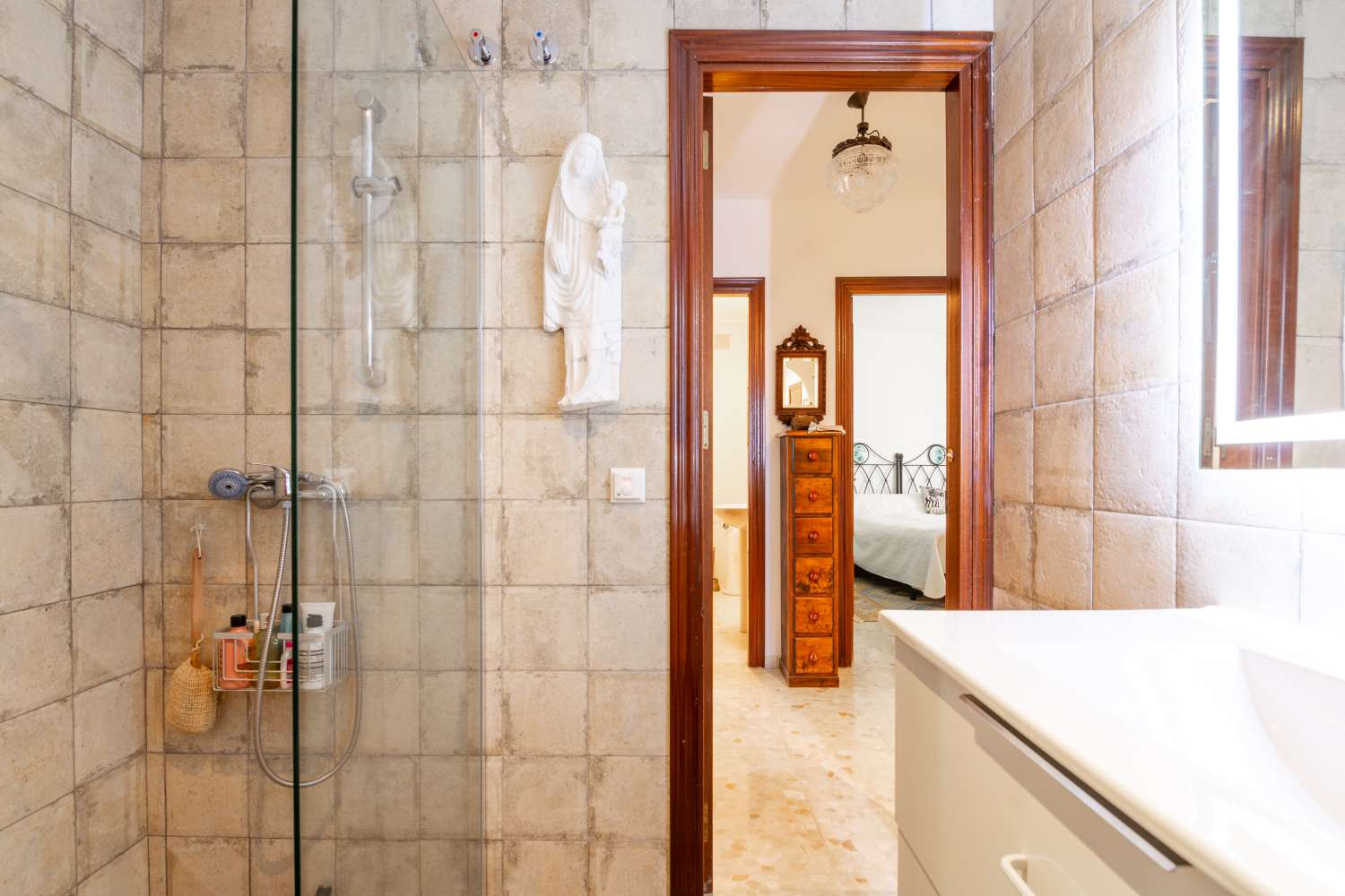 Bright Penthouse with Private Roof Terrace & Open Views in Nerja