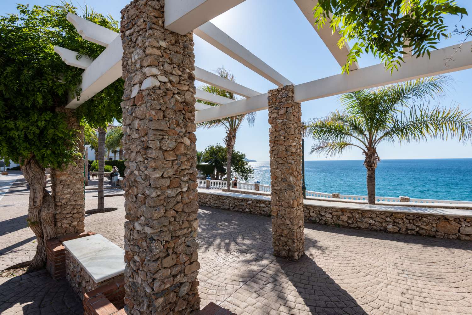 Apartment mit Meerblick in bester Parador-Lage – Edificio Acapulco, Nerja