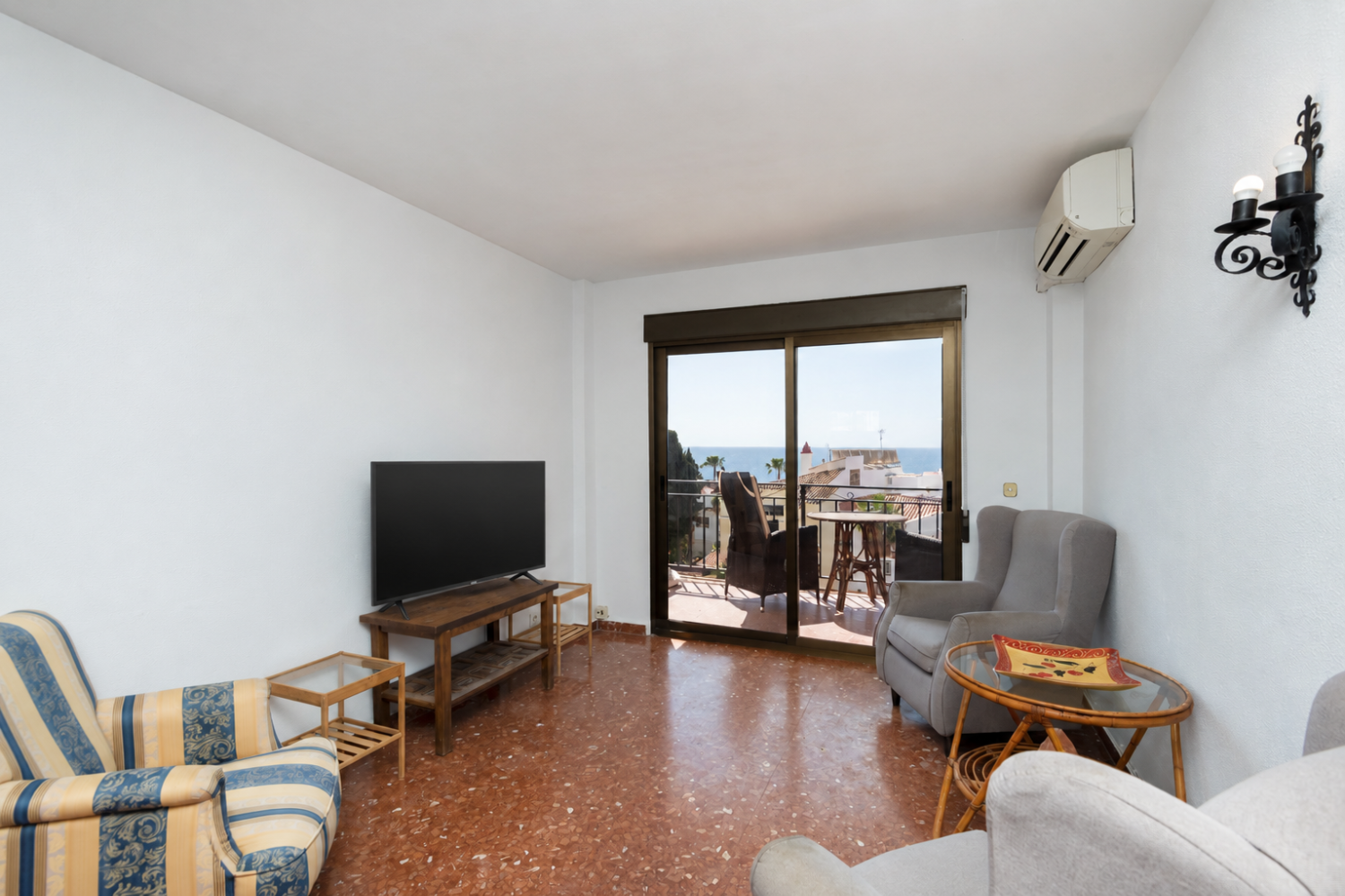 Apartment mit Meerblick in bester Parador-Lage – Edificio Acapulco, Nerja