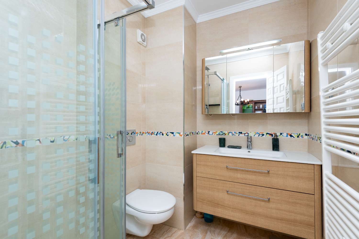 Apartment mit Meerblick in bester Parador-Lage – Edificio Acapulco, Nerja