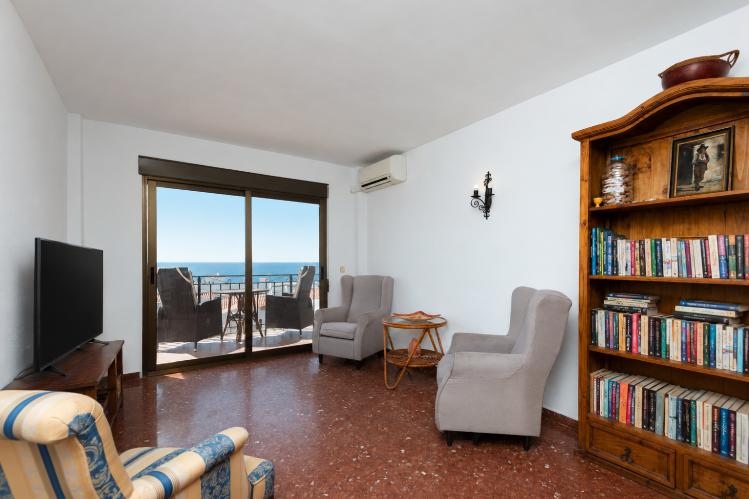 Apartment mit Meerblick in bester Parador-Lage – Edificio Acapulco, Nerja