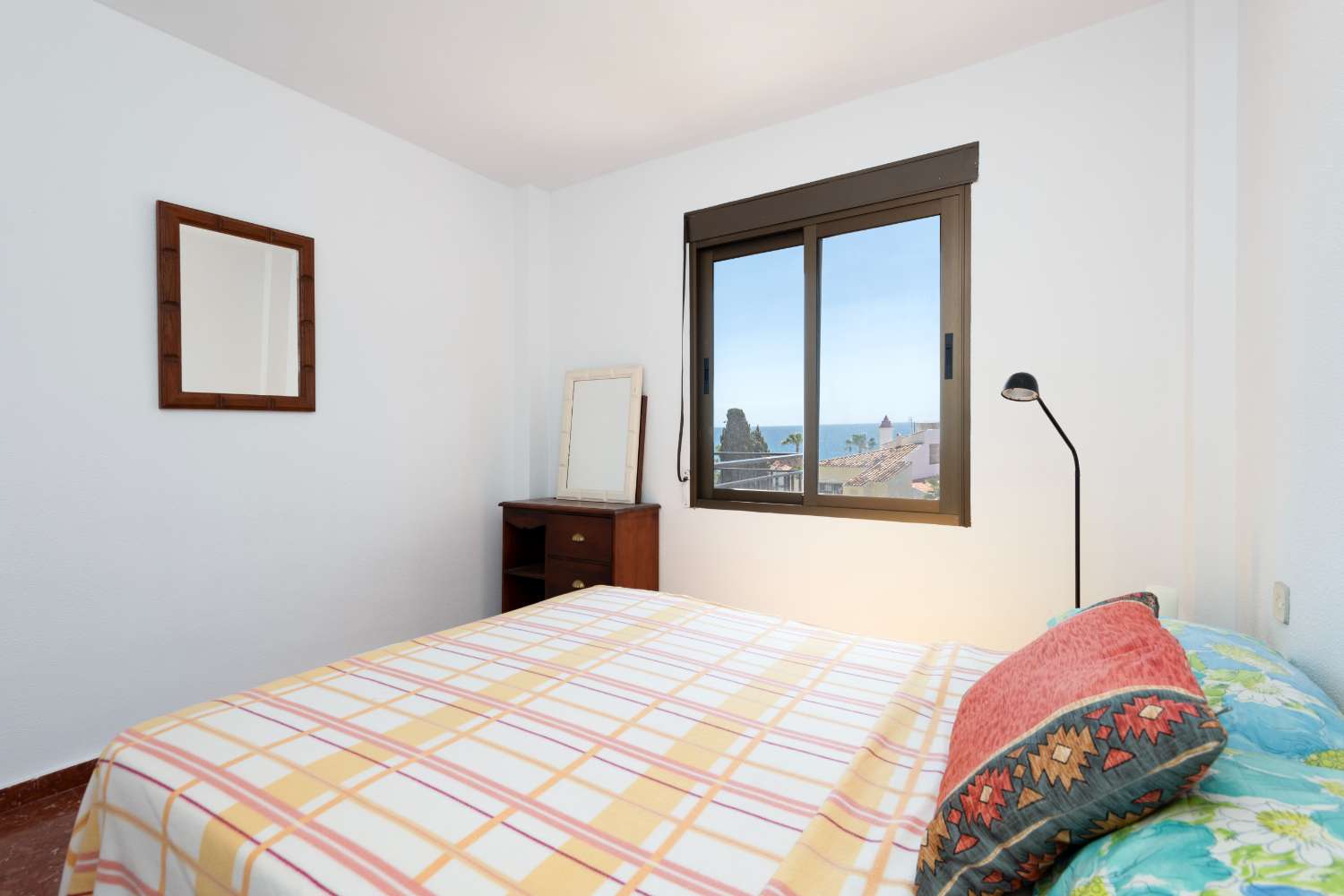 Apartment mit Meerblick in bester Parador-Lage – Edificio Acapulco, Nerja