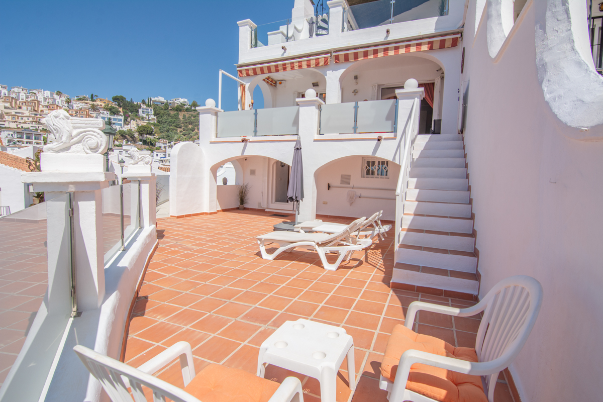 Fantastisk villa med 4 sovrum, privat pool och panoramautsikt över havet i Tropicana