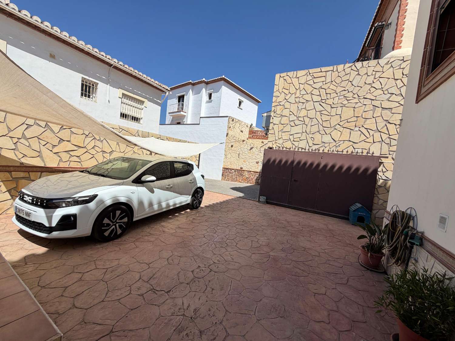 Haus zum verkauf in Avda Pescia (Nerja)