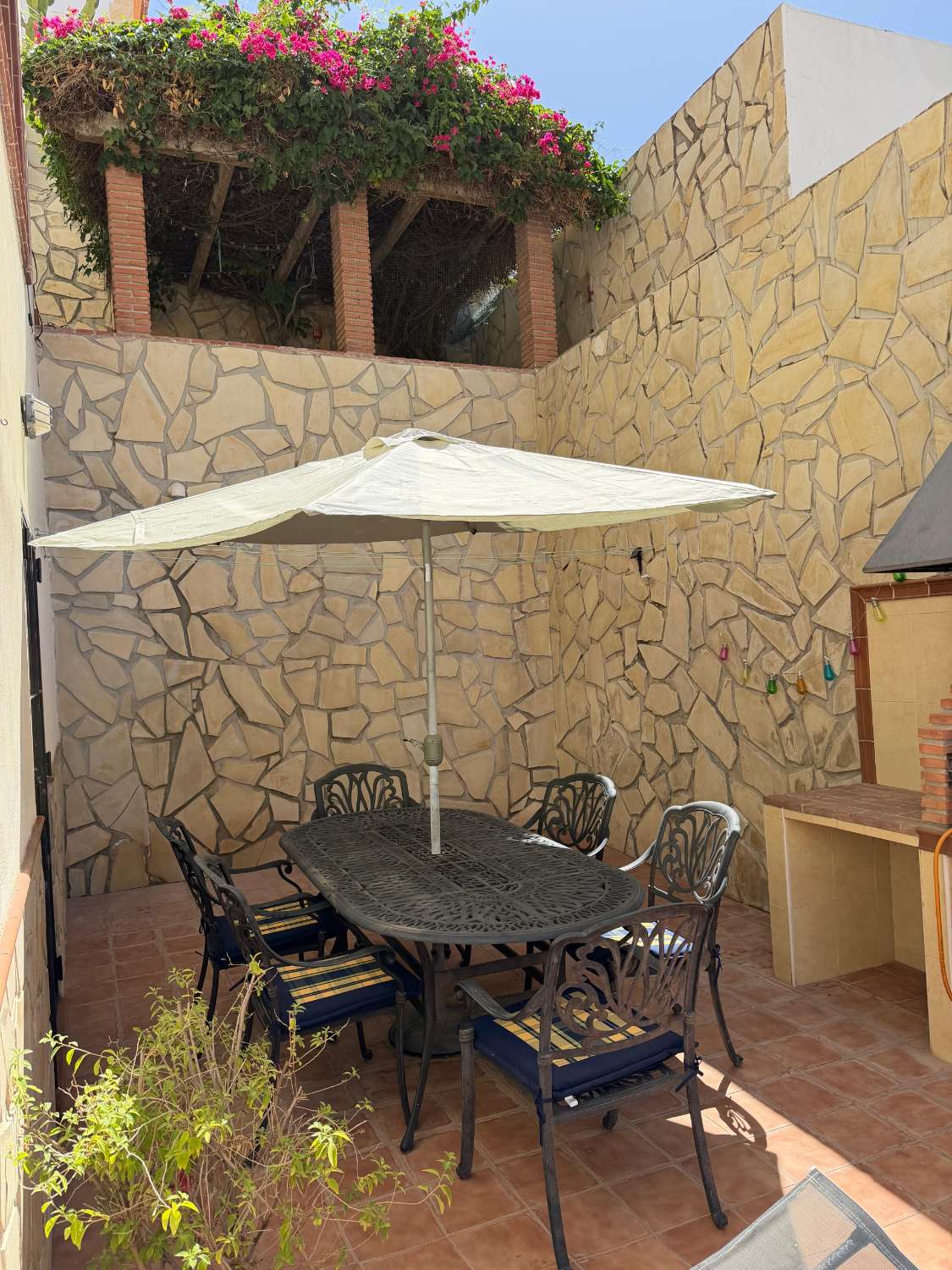 Haus zum verkauf in Avda Pescia (Nerja)