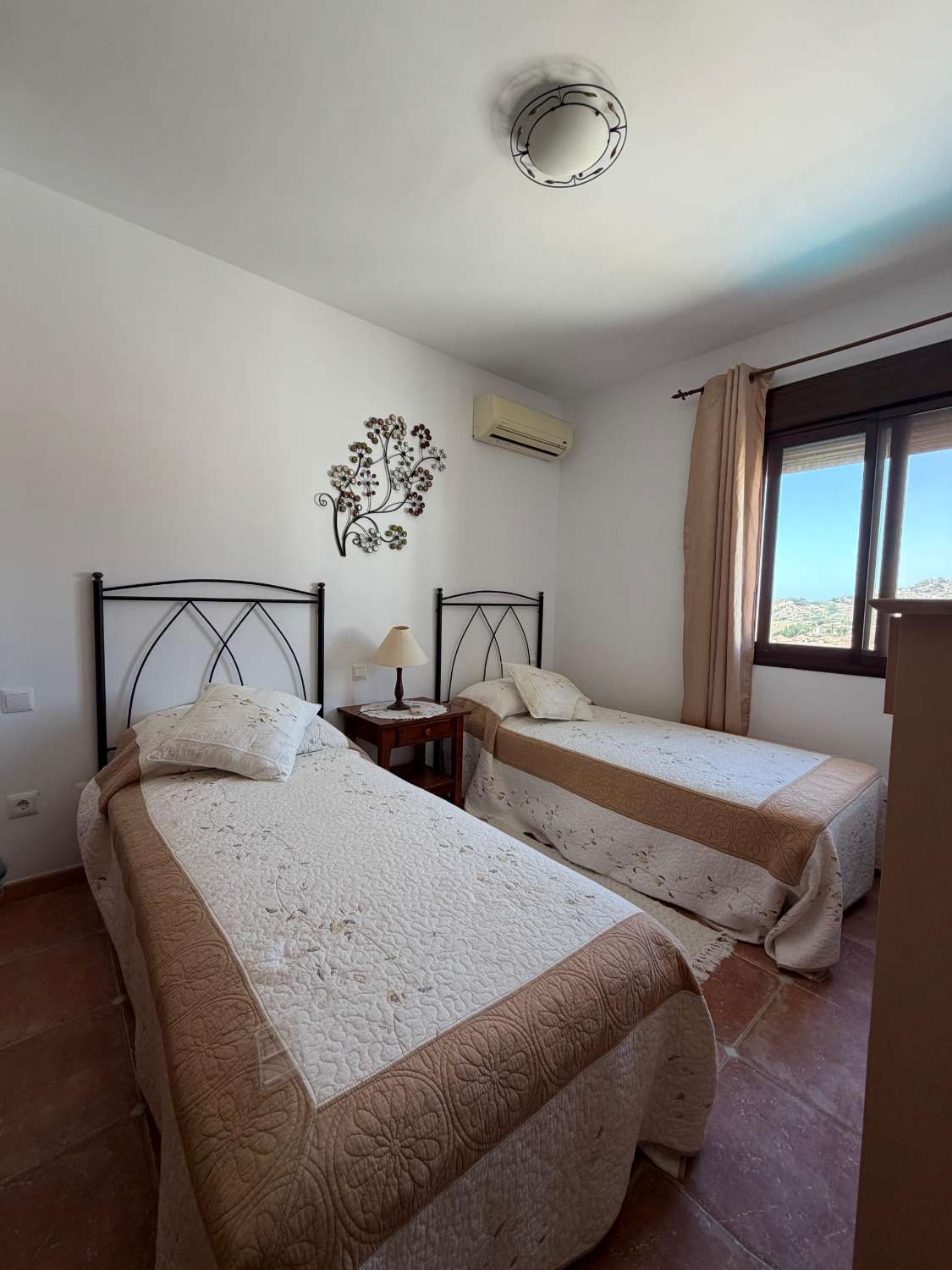 Haus zum verkauf in Avda Pescia (Nerja)